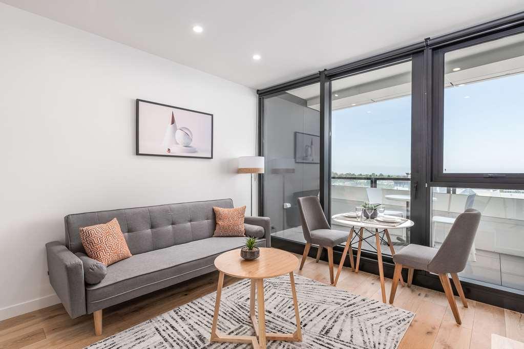 Domi Serviced Apartments Глен Уейвърли Стая снимка