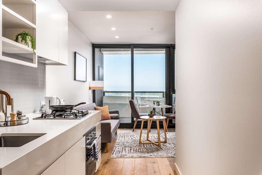 Domi Serviced Apartments Глен Уейвърли Стая снимка