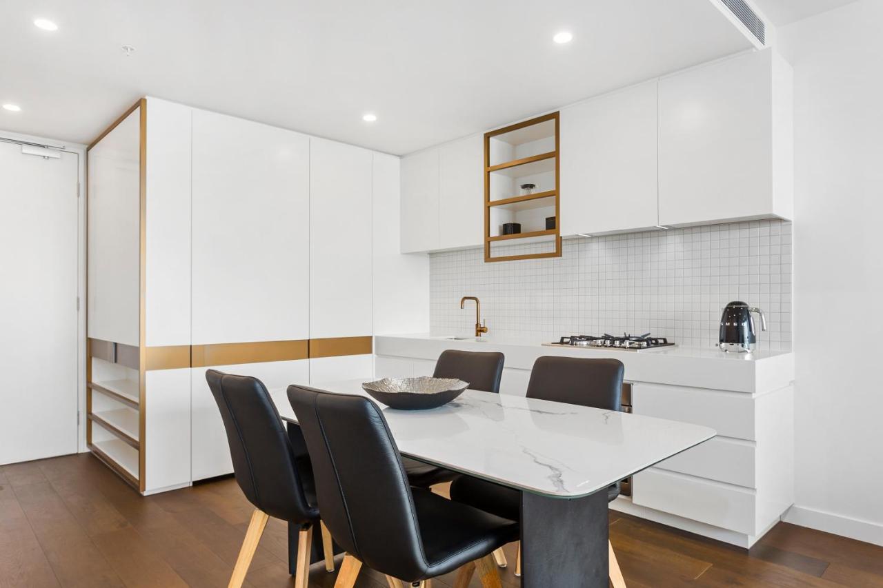 Domi Serviced Apartments Глен Уейвърли Екстериор снимка