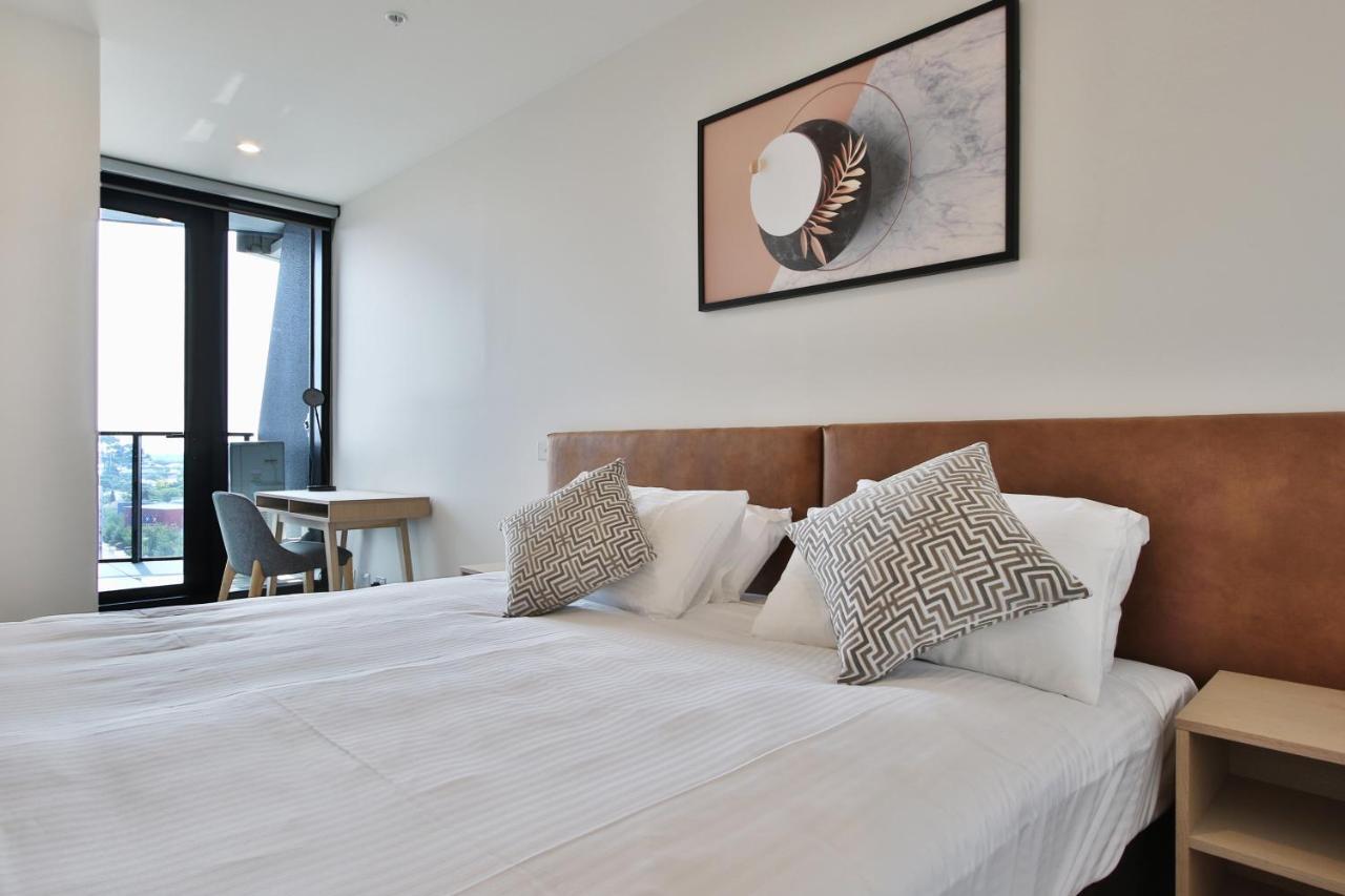 Domi Serviced Apartments Глен Уейвърли Екстериор снимка
