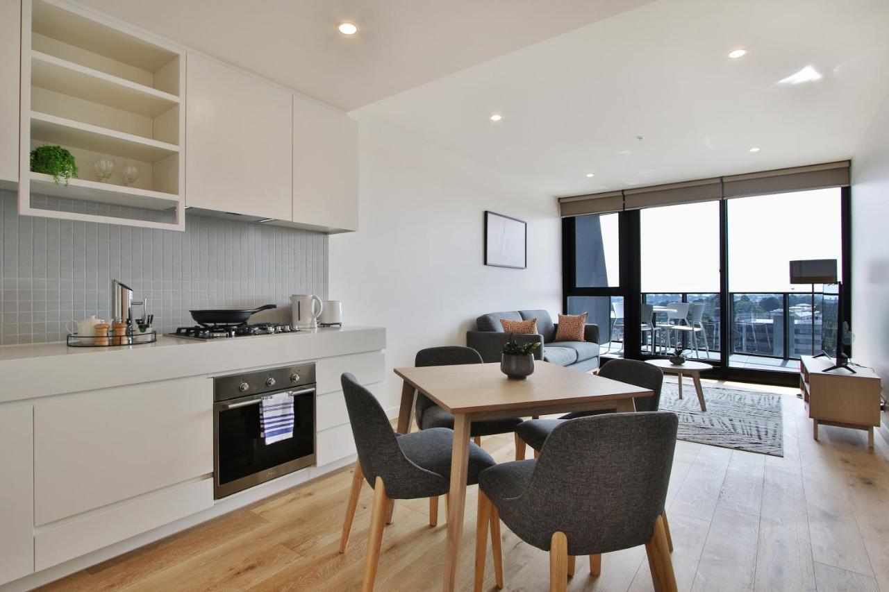 Domi Serviced Apartments Глен Уейвърли Екстериор снимка